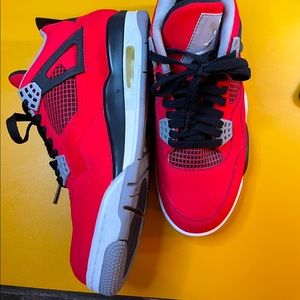 Jordan Retro 4 Toro Brave Red